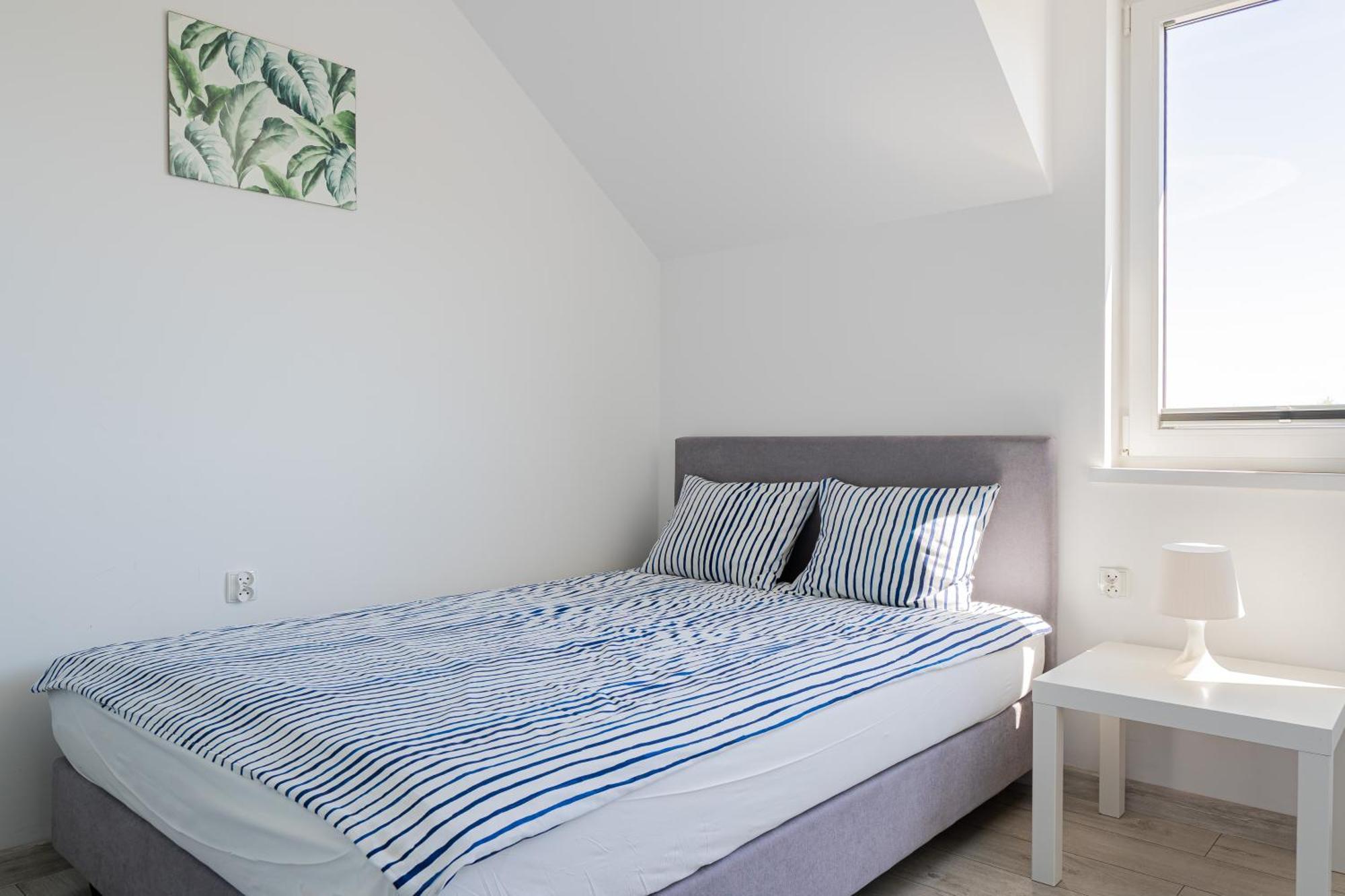 Barka - Apartamenty Premium Oraz Pokoje Blisko Plazy Карвиа Екстериор снимка